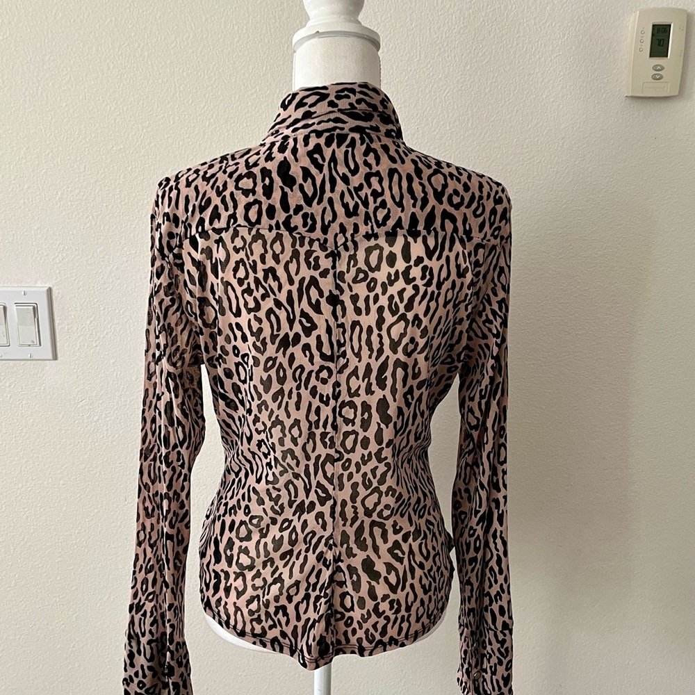 Leopard Print Button-Up Blouse - Picture 6 of 10